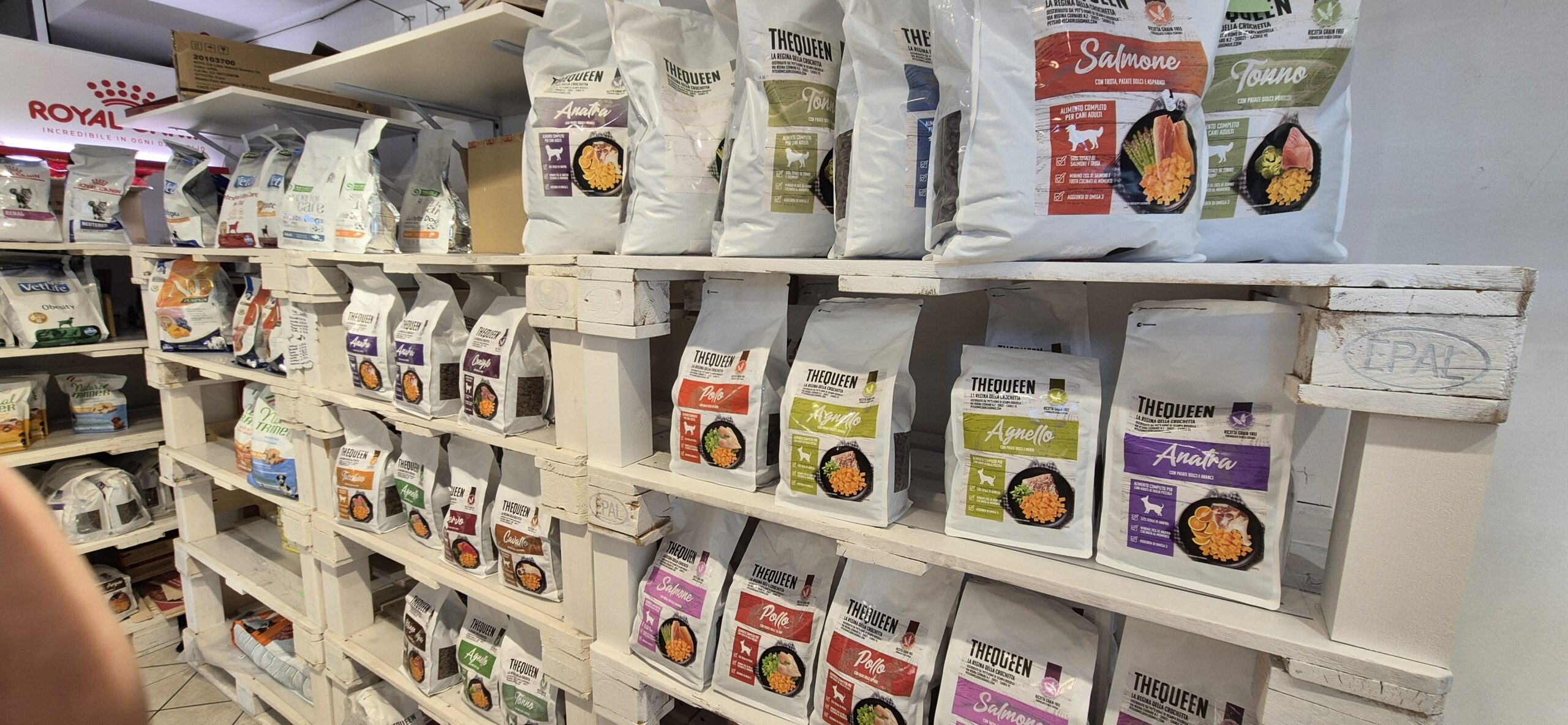 Reparto alimenti Pet's Home Caorle - foto 10