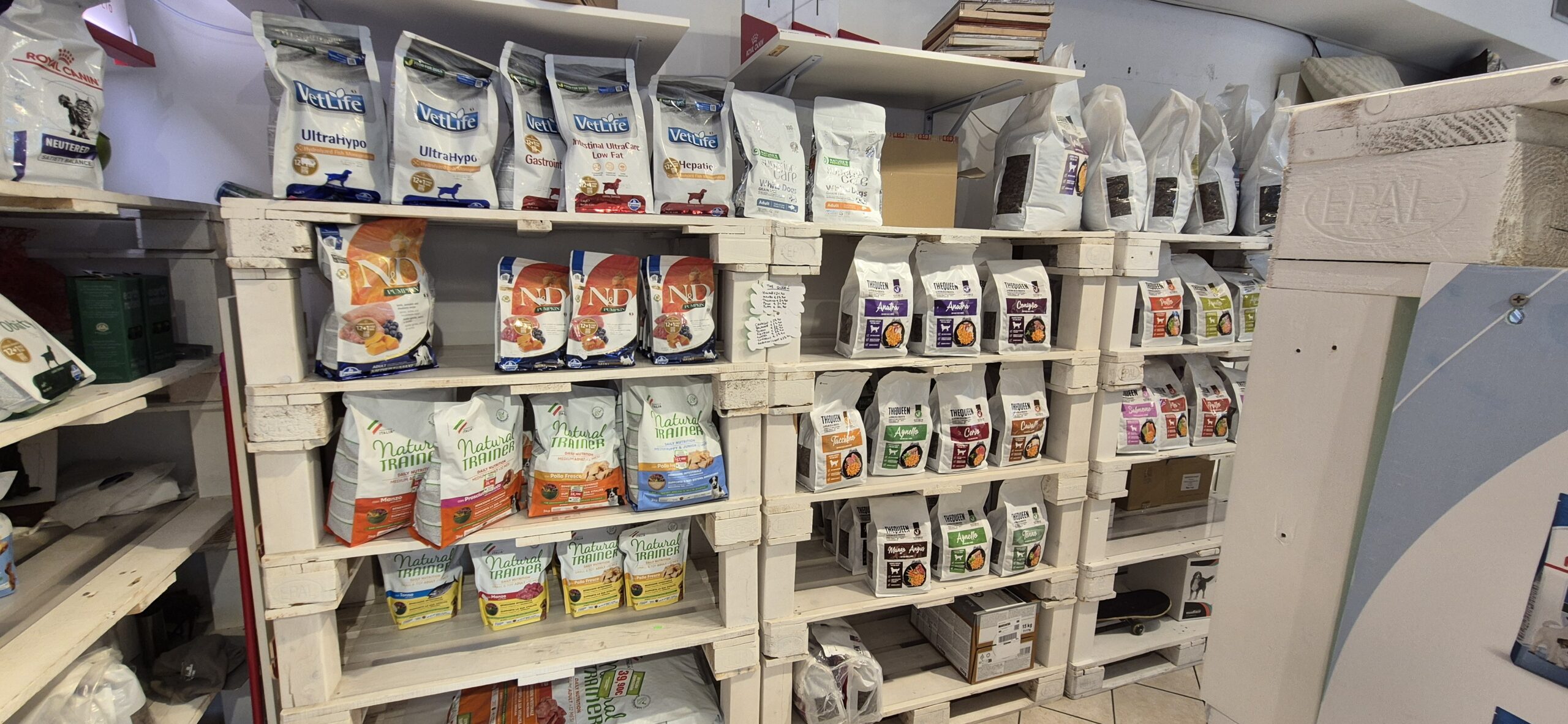 Reparto alimenti Pet's Home Caorle - foto 12